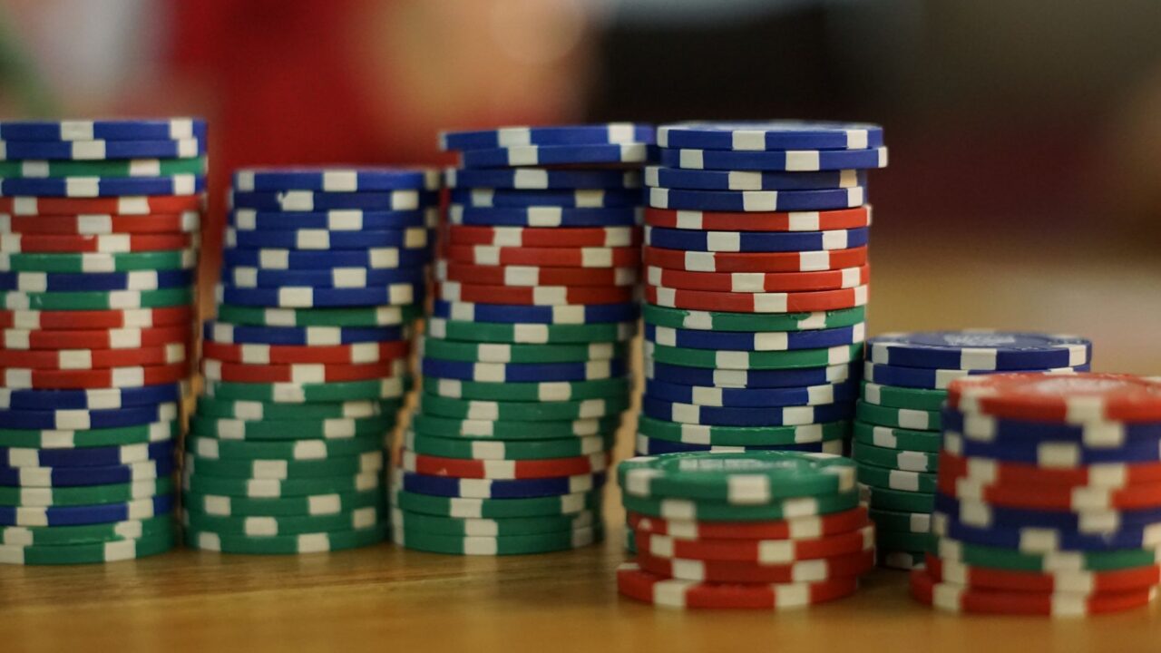 Gambling Loss Deduction: Clear Benefits in Tax Package