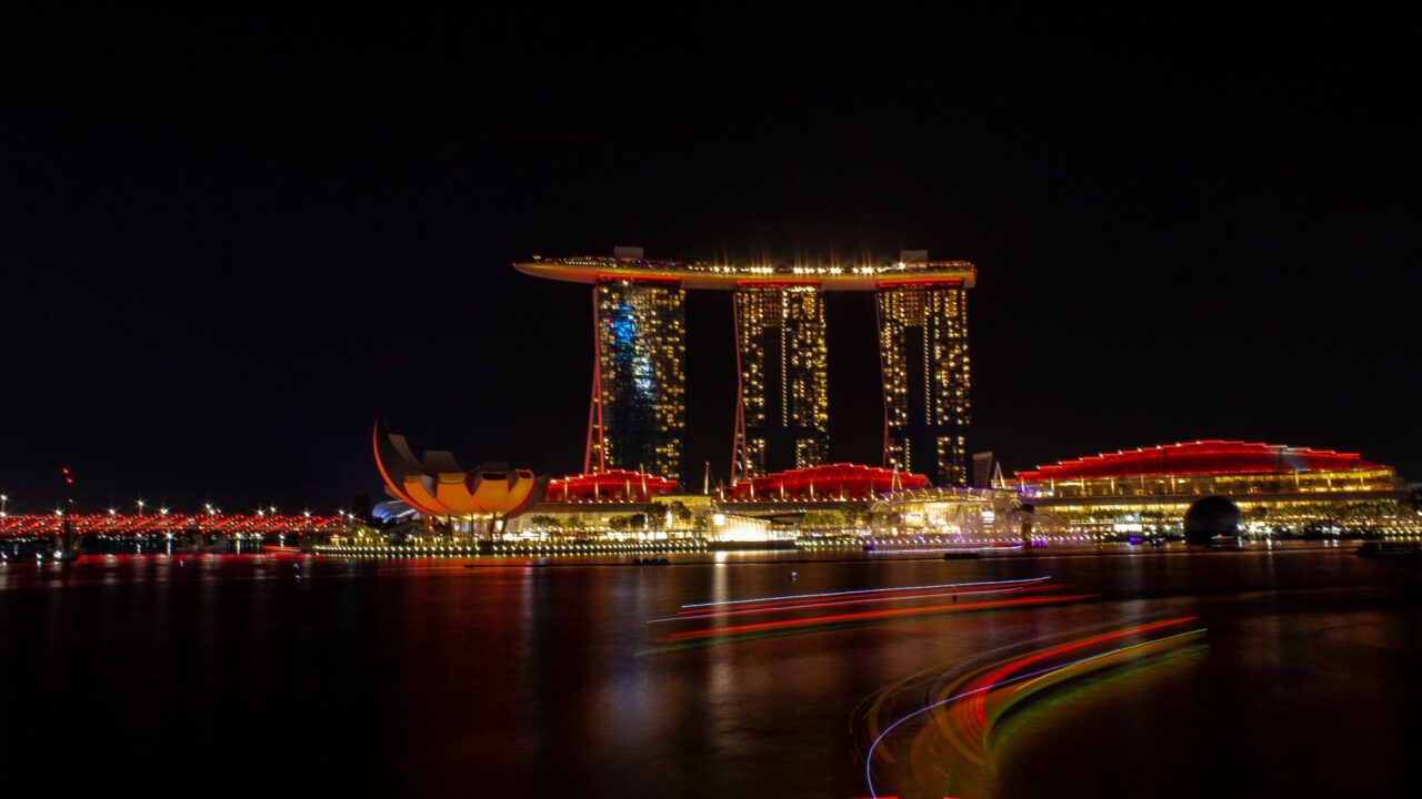 Verstappen Singapore Sprint: Tough Challenge Ahead for Drivers